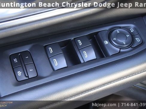 Used 2023 Chevrolet Suburban LT image 12