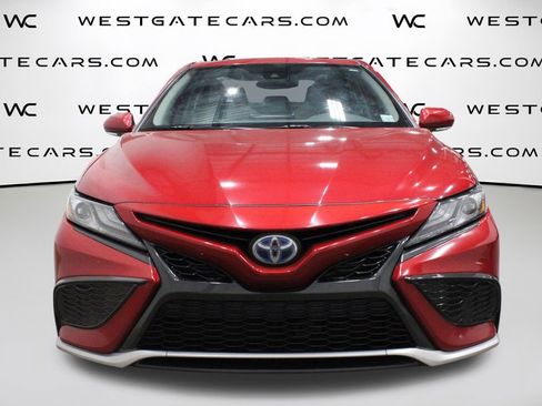 Used 2021 Toyota Camry XSE image 4