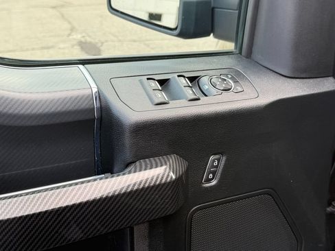 Used 2018 Ford F150 XLT w/ Equipment Group 302A Luxury AWD/4WD image 19