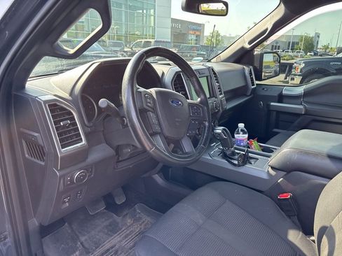 Used 2017 Ford F150 XLT w/ Equipment Group 302A Luxury AWD/4WD image 4