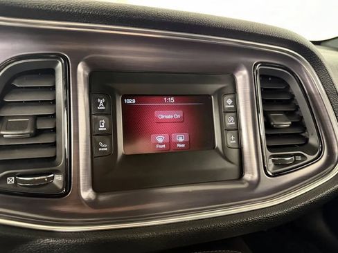 Used 2016 Dodge Challenger R/T RWD image 21