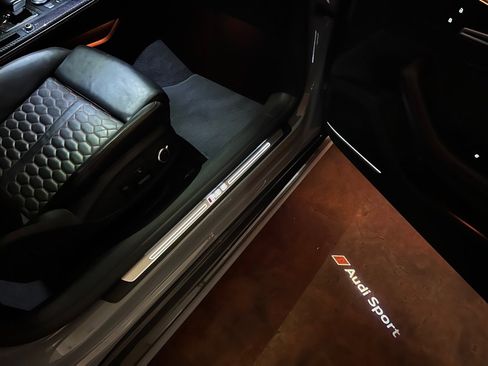 Used 2019 Audi RS 5 w/ Black Optic Carbon Package image 22