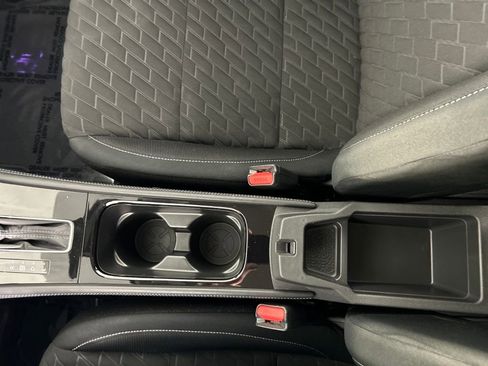 Used 2022 Nissan Kicks SV image 15