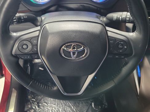 Used 2022 Toyota Venza Limited image 25