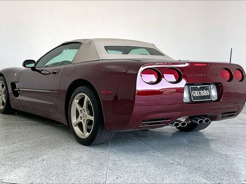 Used 2003 Chevrolet Corvette Convertible w/ Preferred Equipment Group1 RWD image 14