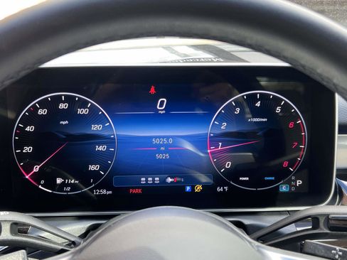 Used 2025 Mercedes-Benz C 300 4MATIC Sedan image 19