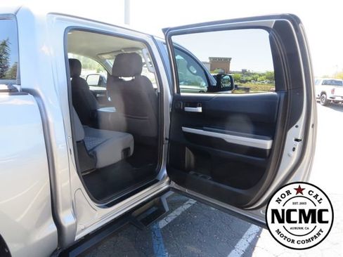 Used 2018 Toyota Tundra SR5 w/ SR5 Upgrade Package AWD/4WD image 58