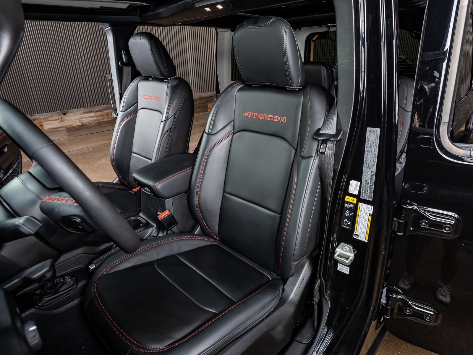 Used 2024 Jeep Wrangler Unlimited Rubicon AWD/4WD image 26