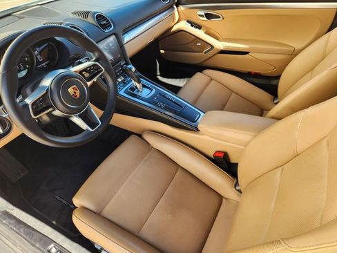 Used 2019 Porsche 718 Cayman Base image 25