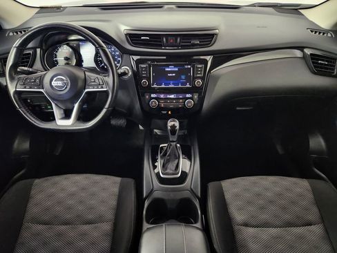 Used 2021 Nissan Rogue Sport SV AWD/4WD image 19