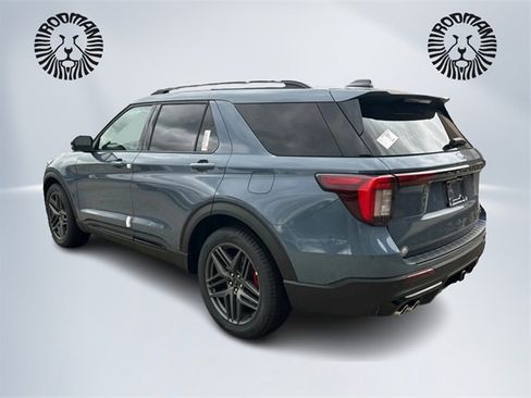 New 2026 Ford Explorer ST w/ Sun And Sound Package image 6