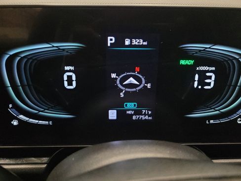Used 2023 Kia Niro EX w/ EX Cold Weather Package FWD image 23