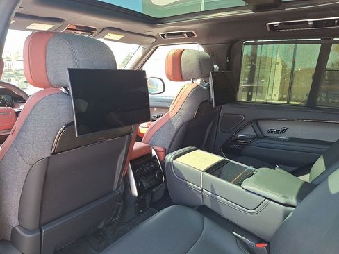 New 2026 Land Rover Range Rover SV AWD/4WD image 7