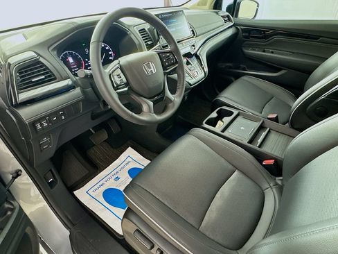 Used 2026 Honda Odyssey Elite image 16