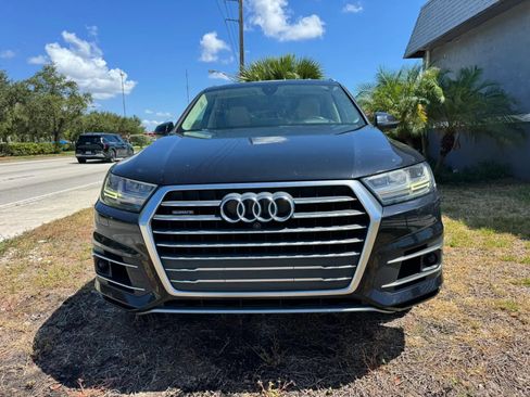 Used 2019 Audi Q7 3.0T Prestige AWD/4WD image 3