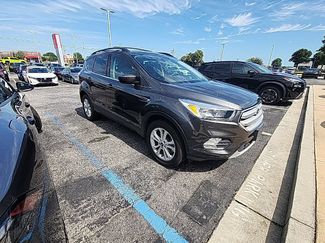 Used 2018 Ford Escape SE w/ SE Sync 3 Package AWD/4WD video 1