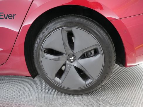 Used 2018 Tesla Model 3 Long Range RWD image 21