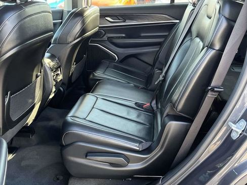 Used 2021 Jeep Grand Cherokee L Limited image 15