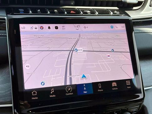 Used 2023 Jeep Grand Cherokee 4WD 4xe w/ Luxury Tech Group II image 32