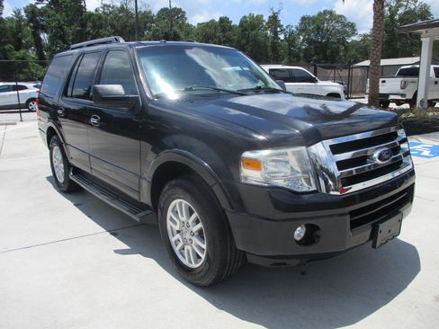 Used 2014 Ford Expedition XLT w/ Leather Seating Package RWD image 11