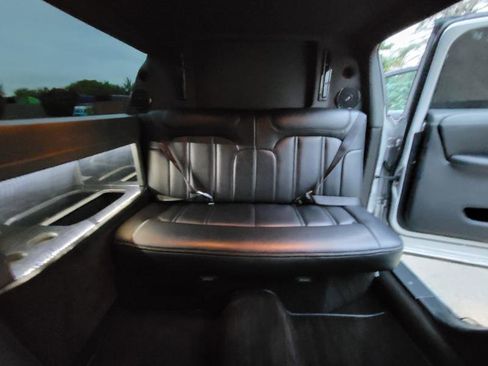 Used 2013 Lincoln MKT AWD image 51