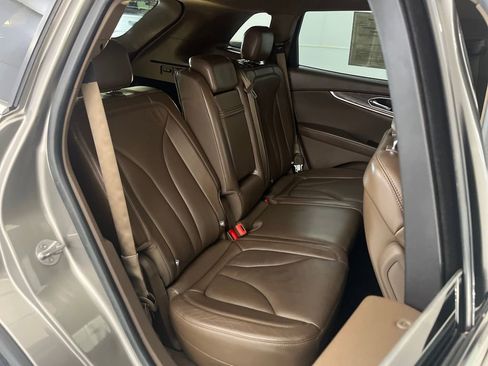 Used 2017 Lincoln MKX Reserve w/ Lincoln MKX Climate Package image 21