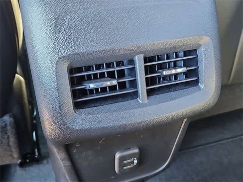 Used 2022 Chevrolet Equinox RS w/ RS Leather Package image 27