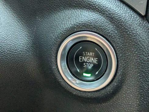 Used 2020 Chevrolet Silverado 1500 LT w/ All-Star Edition AWD/4WD image 27