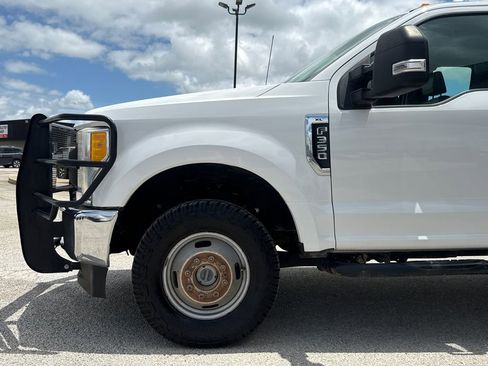 Used 2017 Ford F350 XL w/ Power Equipment Group AWD/4WD image 5