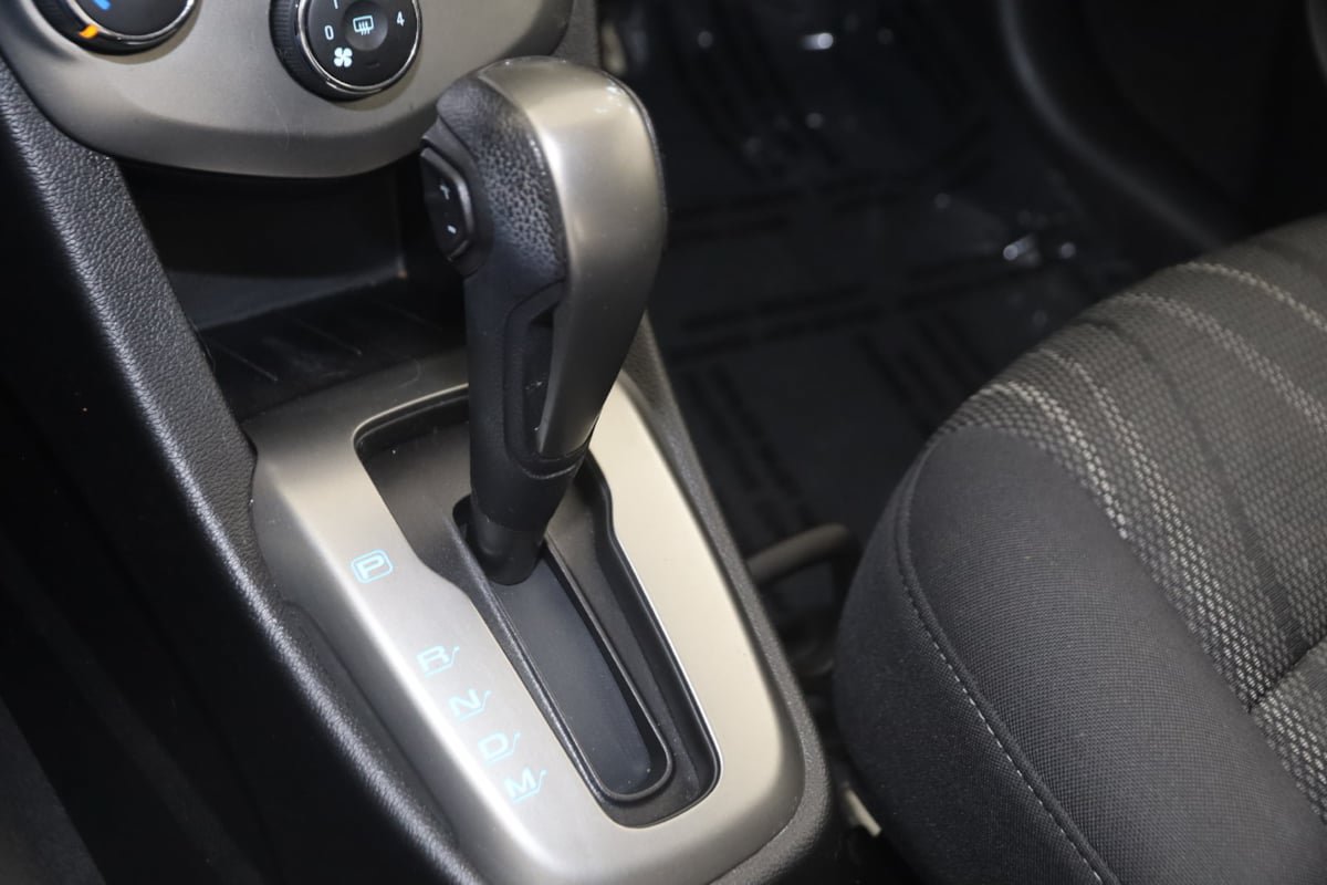 Used 2016 Chevrolet Sonic LT FWD image 7