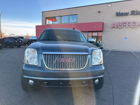 Used 2009 GMC Yukon XL SLT w/ SLT Chrome Edition image 8