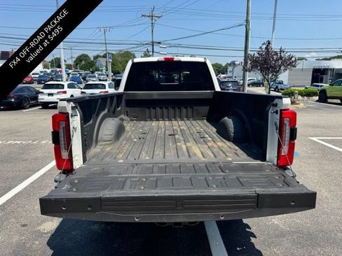 Used 2023 Ford F350 Platinum AWD/4WD image 12