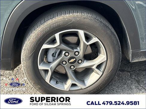 Used 2025 Chevrolet Trax LT w/ Driver Confidence Package FWD image 15
