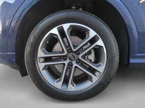 Certified 2025 Audi Q5 Premium w/ Convenience Package image 22