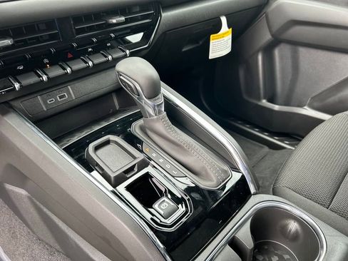 New 2026 GMC Canyon Elevation w/ Convenience Package image 17