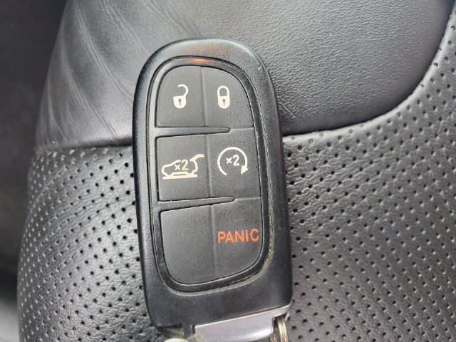 Certified 2021 Jeep Cherokee Latitude Lux w/ Comfort/Convenience Group AWD/4WD image 30