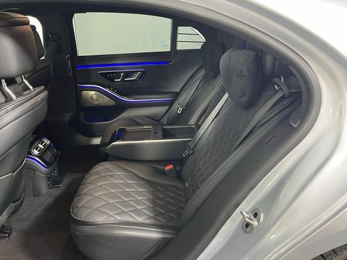 Used 2024 Mercedes-Benz S 580 S 580 image 30