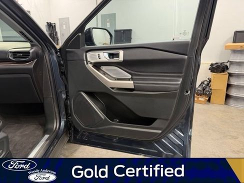 Certified 2023 Ford Explorer Limited w/ Limited Technology Package AWD/4WD image 29
