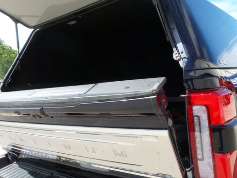 Used 2024 Ford F350 Platinum w/ FX4 Off-Road Package AWD/4WD image 37