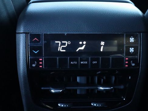 New 2025 Jeep Grand Cherokee L Limited w/ Luxury Tech Group II image 17