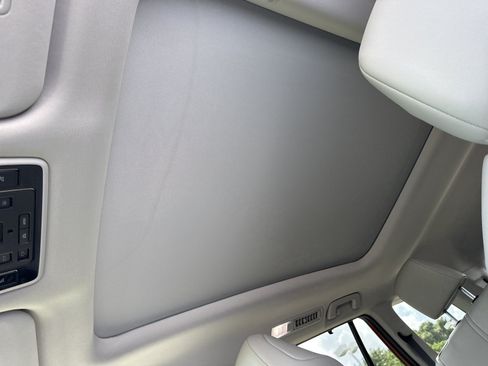 Used 2025 Toyota Grand Highlander FWD image 18