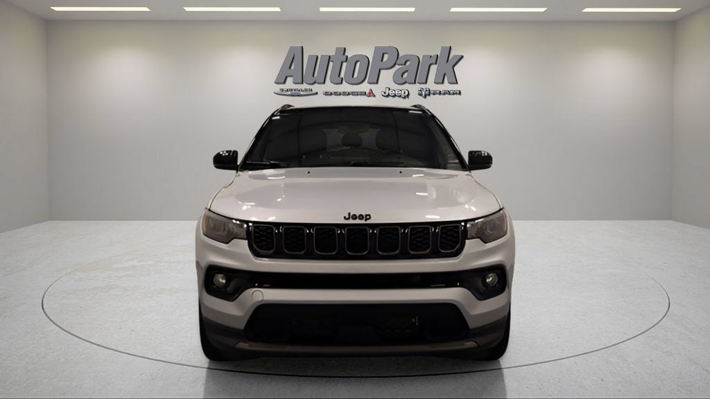 Used 2026 Jeep Compass Limited AWD/4WD image 3