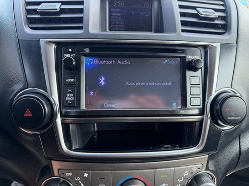 Used 2013 Toyota Highlander SE w/ Protection Pkg AWD/4WD image 26