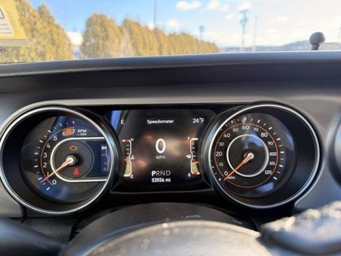 Used 2023 Jeep Wrangler Willys image 25