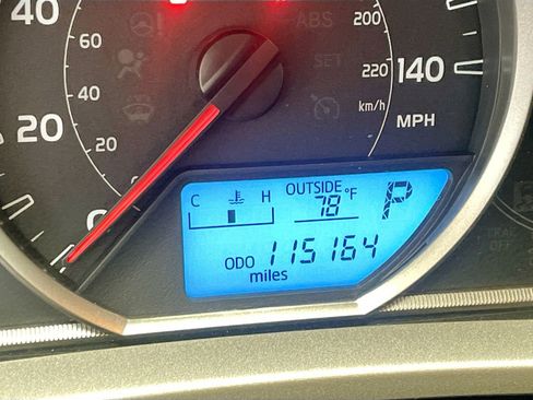 Used 2014 Toyota RAV4 XLE image 8