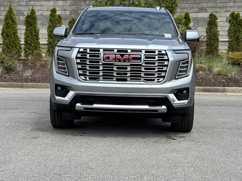 New 2026 GMC Yukon XL Denali image 3