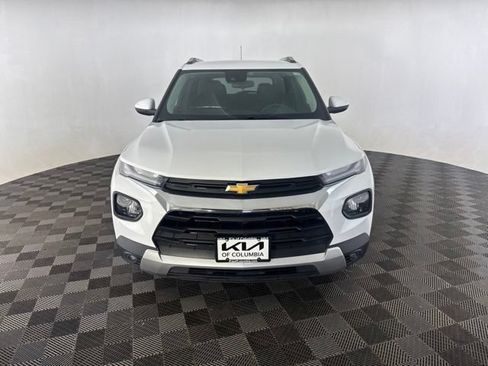 Used 2023 Chevrolet TrailBlazer LT FWD image 3