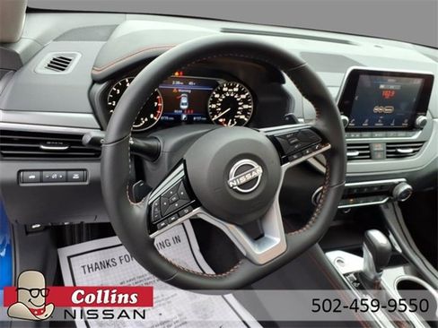 Certified 2025 Nissan Altima 2.5 SR image 21