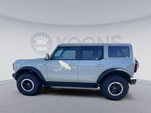 New 2025 Ford Bronco Outer Banks w/ Sasquatch Package AWD/4WD image 2