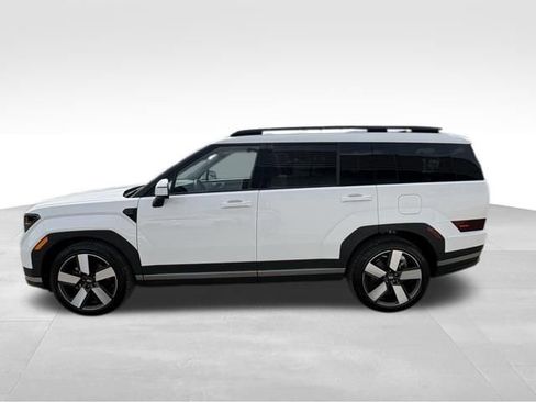 Used 2025 Hyundai Santa Fe Limited FWD image 12
